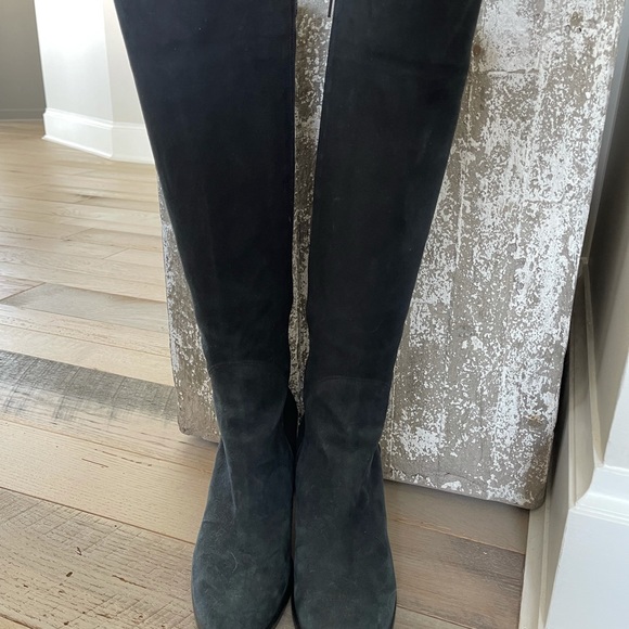 Italian an made Vera Cnoiosoft leather boots- gently worn- used  twice - Picture 2 of 6